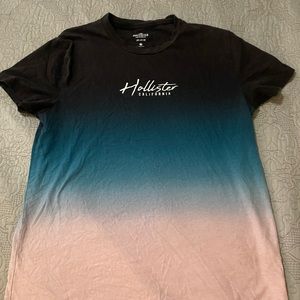 Hollister Men’s t shirt size S.